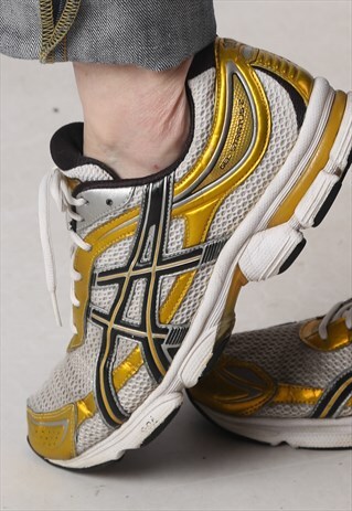 ASICS RUNNING TRAINERS UK 9 , US 10 , EUR 44 (MCJ)