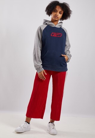 VINTAGE REEBOK HOODIE
