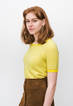 Vintage 90s stretchy cute short-sleeve top in yellow