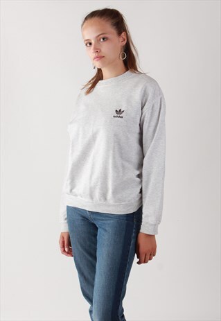VINTAGE ADIDAS SWEATSHIRT