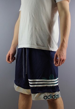 VINTAGE ADIDAS SHORTS IN NAVY WITH POCKETS, EMBROIDERED LOGO