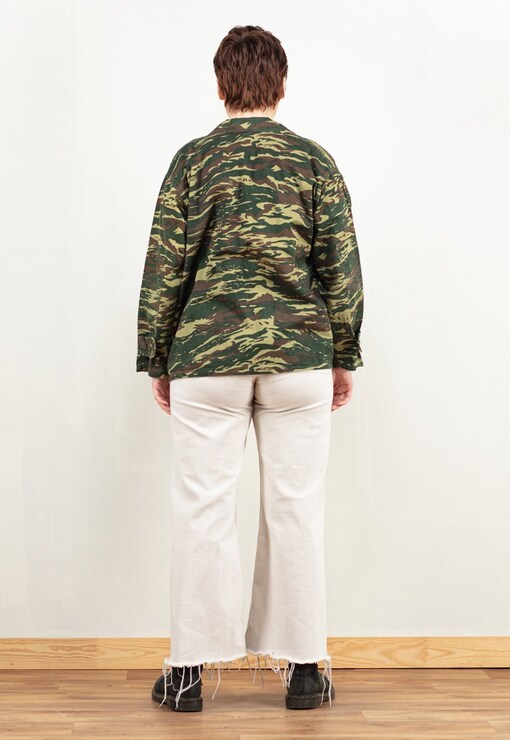 garment image