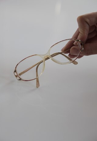 VINTAGE IDEA EYEWEAR. RX-ABLE LENSES.