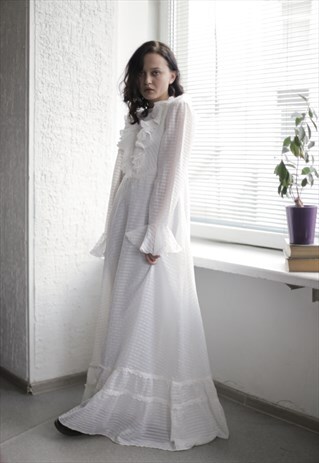 VINTAGE 70'S MAXI WHITE/IVORY FRILL DETAILS WEDDING DRESS