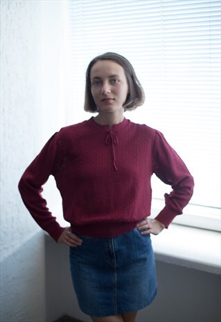 VINTAGE 80'S RED KNITTED JUMPER