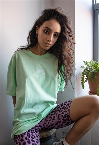 TSHIRT IN GREEN WITH EMBROIDERED GAME LOVER