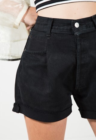 VINTAGE 80S REWORKED LEVI'S 501 OVERSIZED SHORTS / 0070