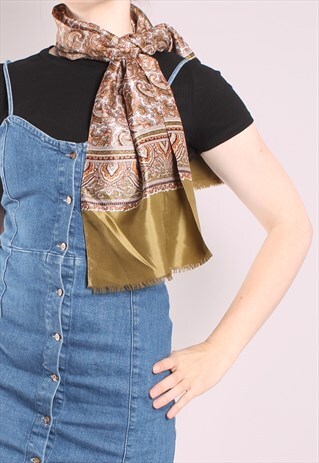 VINTAGE 80S GOLD PAISLEY PATTERNED FRAYED EDGE SCARF