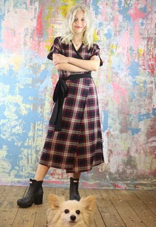 MIDI WRAP DRESS IN MAROON CHECK TARTAN