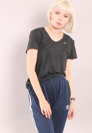 VINTAGE ADIDAS T-SHIRT