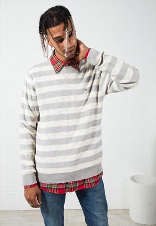 ON SALE VINTAGE 80S TOMMY HILFIGER KNITWEAR JUMPER / S0344