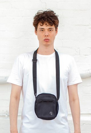 UTILITY STREETWEAR FLIGHT BAG