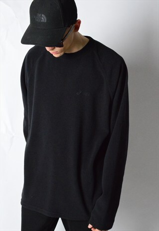 BLACK MINIMALIST ASICS LIGHTWEIGHT FLEECE JUMPER