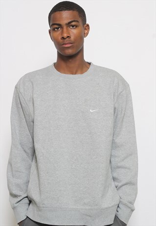 VINTAGE NIKE SWEATSHIRT