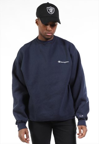 VINTAGE CHAMPION SWEATSHIRT