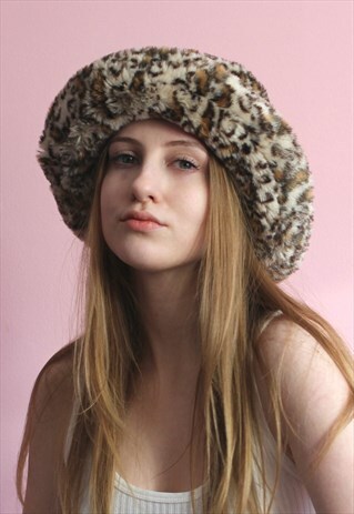 VINTAGE ENRICO PESCATORE FLUFFY LEOPARD PRINT HAT