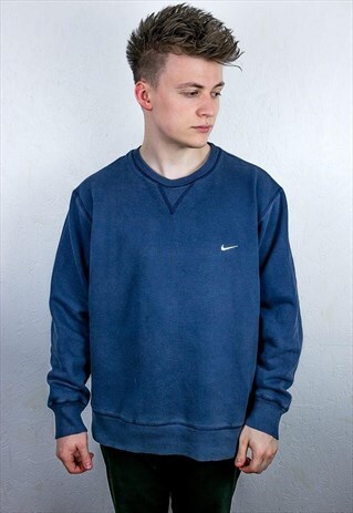 VINTAGE NIKE SWEATSHIRT