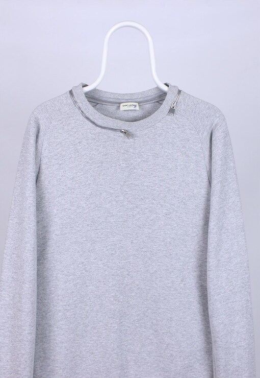 garment image