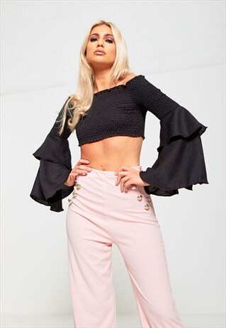 BLACK STRETCH RUFFLE SLEEVE CROPPED TOP