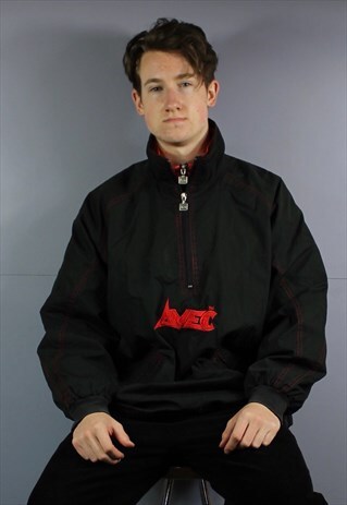 VINTAGE AVEC SHEFFIELD UNITED 1/4 ZIP DRILL TOP IN BLACK WIT