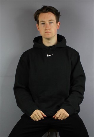 NIKE CENTRE SWOOSH LOGO HOODIE IN BLACK WITH POUCH POCKET AN