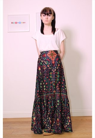 MAXI 70S SKIRT MADE IN BATIK FABRIC