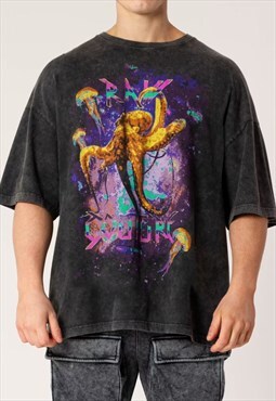 Octopus Outer space Ocean Graphic T-shirt in Washed Black