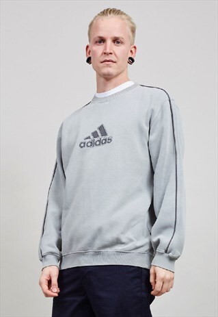 VINTAGE 90'S BLUE ADIDAS OVERSIZED SWEATER