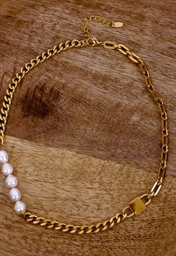 Gold Figaro Lock And Pearl Chain Necklace 18 K Gold Plated