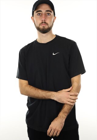 VINTAGE NIKE SMALL LOGO T SHIRT TEE