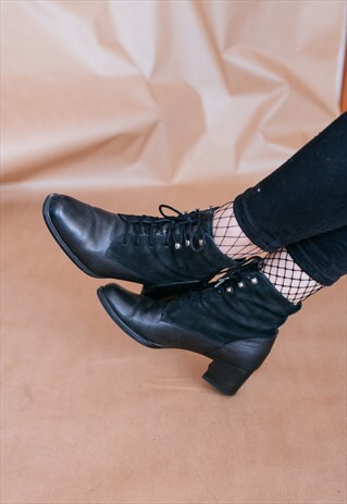 VINTAGE 90S GRUNGE ANKLE BOOTS
