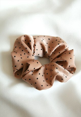 POLKADOT SILKY HAIR SCRUNCHIE