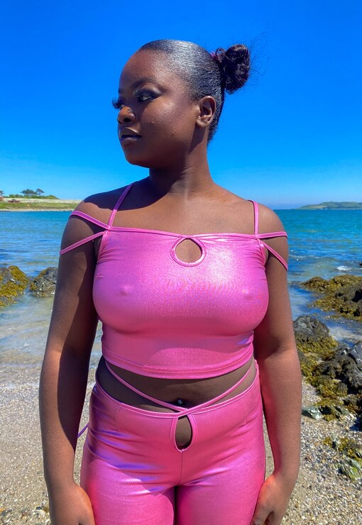 garment image