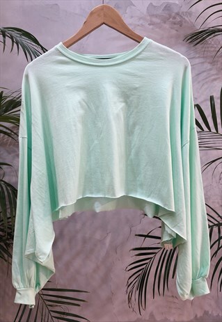 MINT DRAPE SLEEVE RAW CUT CROP TOP