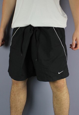 VINTAGE NIKE SHORTS IN BLACK WITH POCKETS, EMBROIDERED LOGO