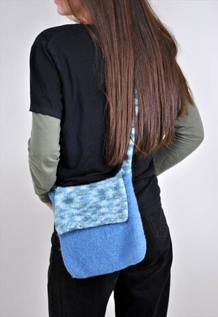 70S ABSTRACT PATTERN BLUE WOOL BAG