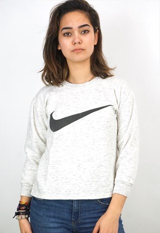 VINTAGE 90'S NIKE SWEATSHIRT