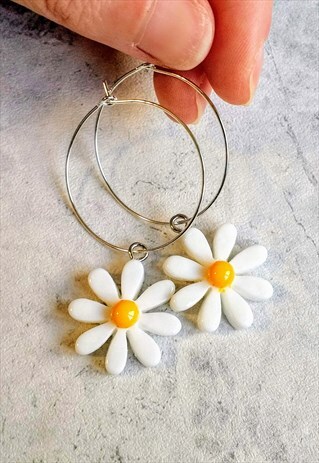 DAISY STATEMENT HOOP EARRINGS
