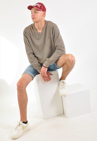 VINTAGE 90'S V NECK JUMPER