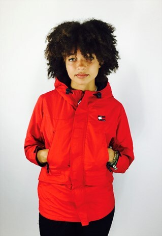 TOMMY HILFIGER 90S BIG LOGO COAT