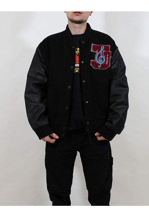 garment image