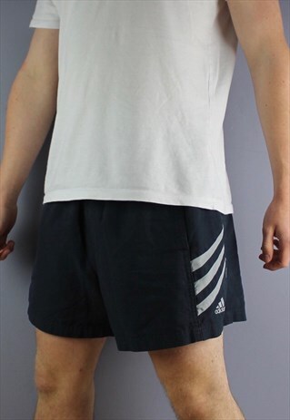 VINTAGE ADIDAS SHORTS IN NAVY WITH POCKETS, EMBROIDERED LOGO