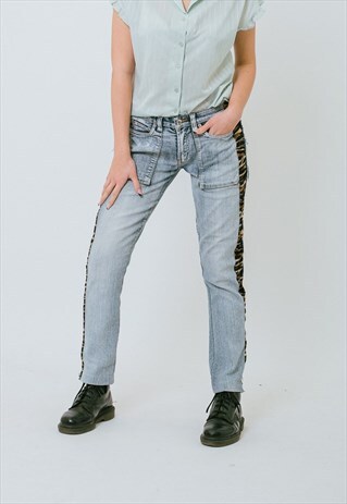 VINTAGE LOW RISE STRAIGHT FIT JEANS WITH ANIMAL PRINT STRIPE