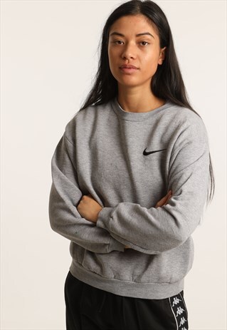 VINTAGE NIKE EMBROIDERED LOGO SWEATSHIRT