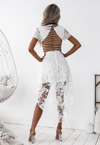 GORGEOUS DETAILED LACE DRESS IN WHITE W LACE UP BACK