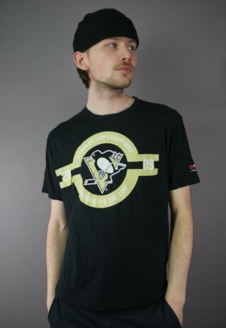 VINTAGE PITTSBURGH PENGUINS GRAPHIC T-SHIRT IN BLACK
