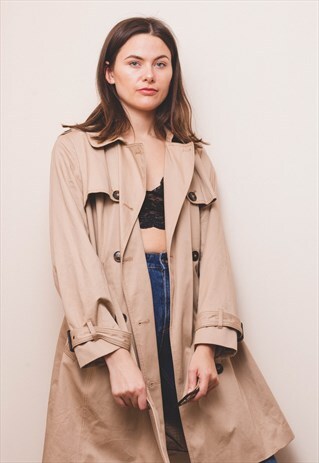 BEIGE TRENCH COAT