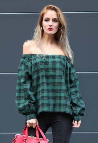 OFF-THE-SHOULDER PLAID TOP