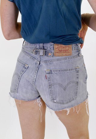 VINTAGE LEVIS DENIM SHORTS