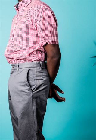 VINTAGE TOMMY HILFIGER SHIRT IN RED AND WHITE CHECKS